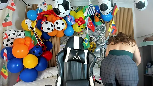 Danna topless online show from 15, 7, 2026