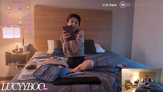 Snapshot of lovelylucyy chatting on 13, 10, 2025 lovelylucyy online show from 13, 10, 2025