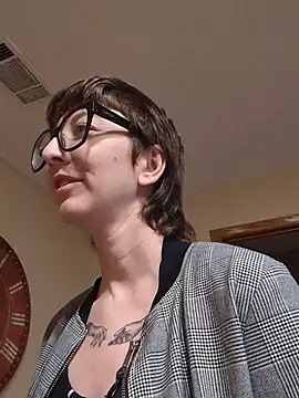 Snapshot of lovelylucyy chatting on 21, 12, 2025 lovelylucyy online show from 21, 12, 2025