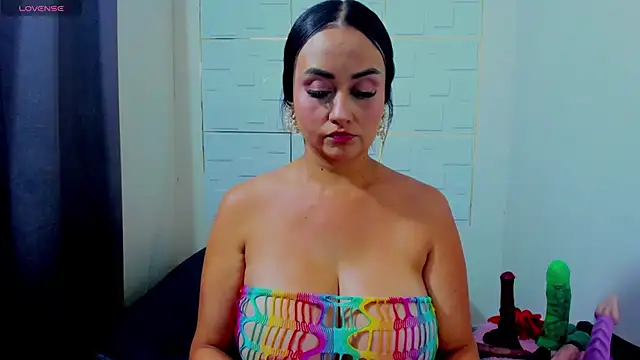 IsaSixty9 online show from 28, 2, 2025