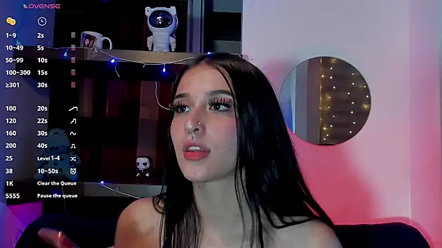 Charlotte greys online show from 22, 3, 2025