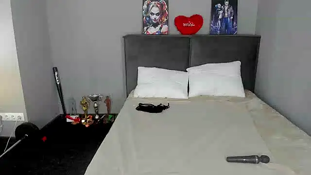 MuscleXXXBarbie online show from 13, 6, 2026