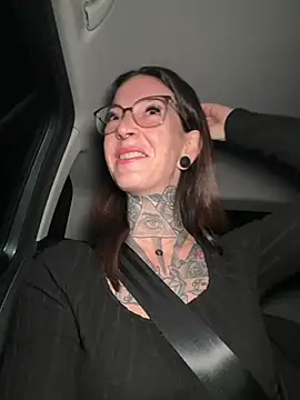 BrownieyQueen online show from 12, 1, 2026