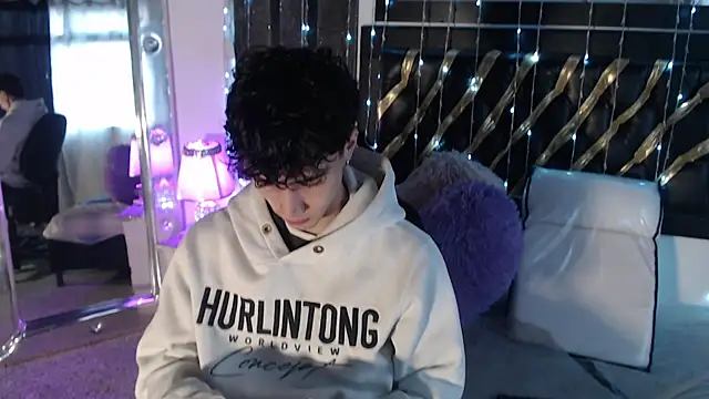 gojo satoru 18 online show from 16, 9, 2025