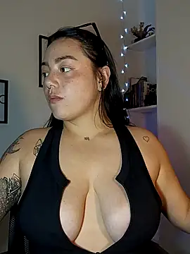 Snapshot of helena_smith chatting on 12, 2, 2025 helena smith online show from 12, 2, 2025