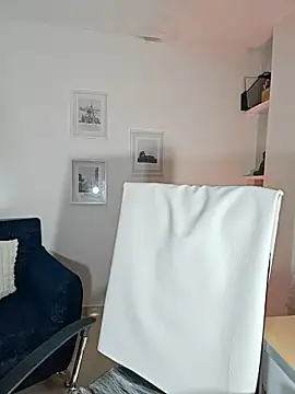 Snapshot of helena_smith chatting on 16, 3, 2026 helena smith online show from 16, 3, 2026