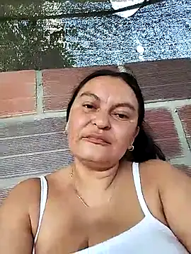 Horny-Mommy-Dirty online show from 4, 8, 2026