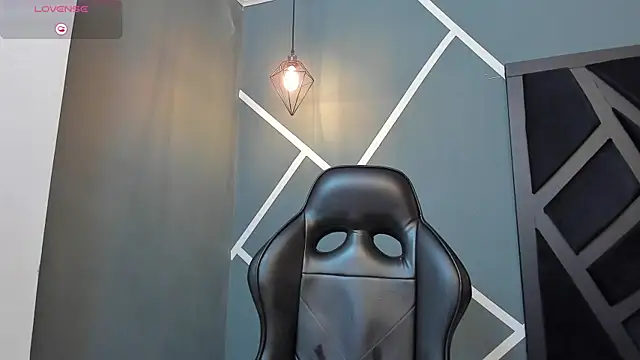 Snapshot of Yeiko_Romero_ chatting on 11, 1, 2025 Yeiko Romero  online show from 11, 1, 2025