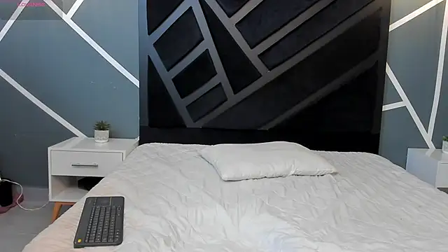 Snapshot of Yeiko_Romero_ chatting on 24, 1, 2025 Yeiko Romero  online show from 24, 1, 2025