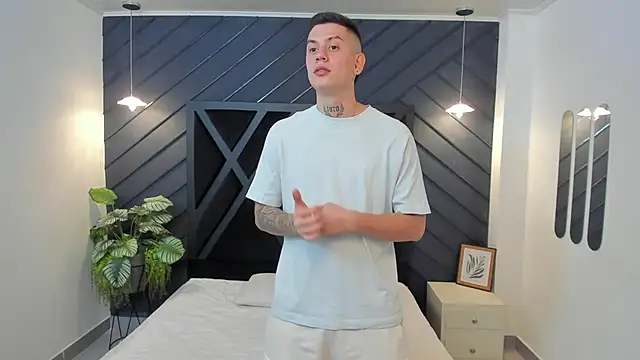 Snapshot of Yeiko_Romero_ chatting on 14, 2, 2025 Yeiko Romero  online show from 14, 2, 2025