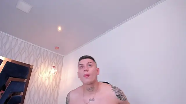 Snapshot of Yeiko_Romero_ chatting on 21, 2, 2025 Yeiko Romero  online show from 21, 2, 2025