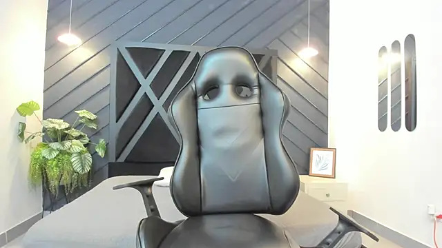 Snapshot of Yeiko_Romero_ chatting on 25, 2, 2025 Yeiko Romero  online show from 25, 2, 2025