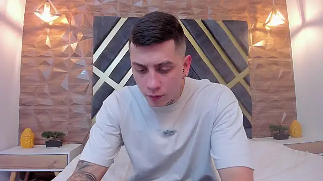 Snapshot of Yeiko_Romero_ chatting on 19, 3, 2025 Yeiko Romero  online show from 19, 3, 2025