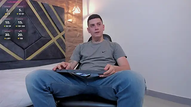 Snapshot of Yeiko_Romero_ chatting on 21, 3, 2025 Yeiko Romero  online show from 21, 3, 2025