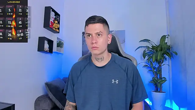 Snapshot of Yeiko_Romero_ chatting on 12, 9, 2025 Yeiko Romero  online show from 12, 9, 2025