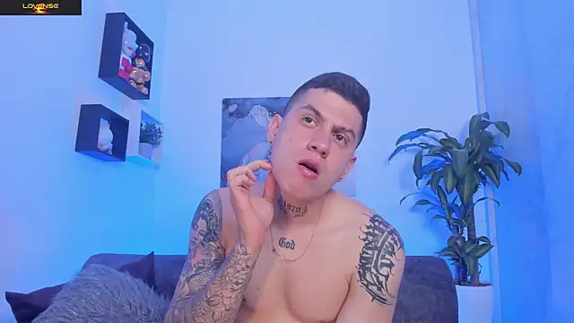 Snapshot of Yeiko_Romero_ chatting on 22, 9, 2025 Yeiko Romero  online show from 22, 9, 2025