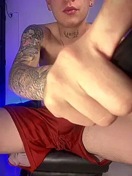 Snapshot of Yeiko_Romero_ chatting on 27, 9, 2025 Yeiko Romero  online show from 27, 9, 2025