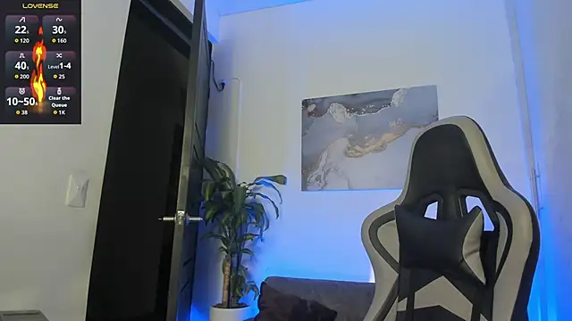 Snapshot of Yeiko_Romero_ chatting on 21, 10, 2025 Yeiko Romero  online show from 21, 10, 2025