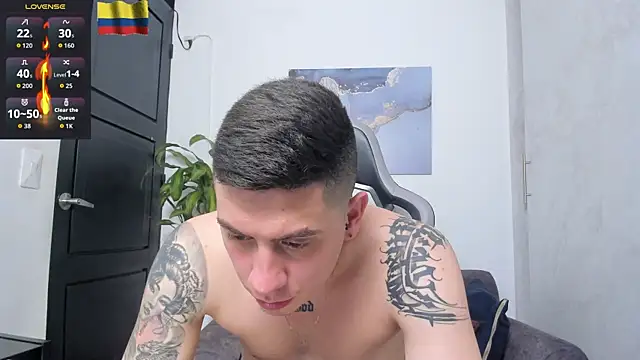 Snapshot of Yeiko_Romero_ chatting on 24, 10, 2025 Yeiko Romero  online show from 24, 10, 2025