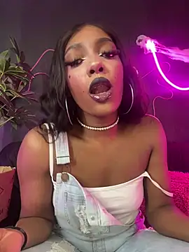 TIFFANYYSTAR online show from 20, 10, 2025