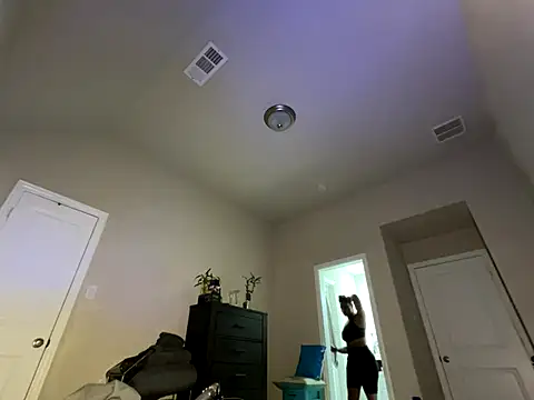 Snapshot of wynterheat chatting on 12, 10, 2025 wynterheat online show from 12, 10, 2025