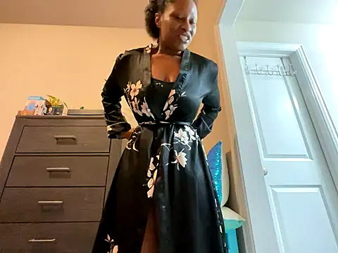 Snapshot of wynterheat chatting on 15, 11, 2025 wynterheat online show from 15, 11, 2025