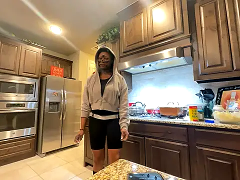 Snapshot of wynterheat chatting on 15, 12, 2025 wynterheat online show from 15, 12, 2025