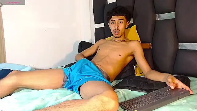 RyanRizzo online show from 11, 2, 2025