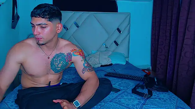 Rich boy01 online show from 14, 2, 2025