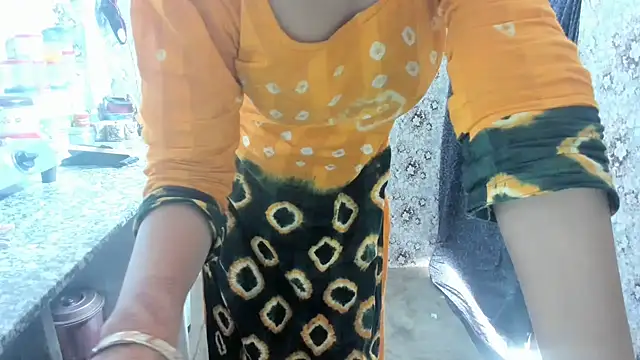 aarjulove online show from 15, 3, 2025