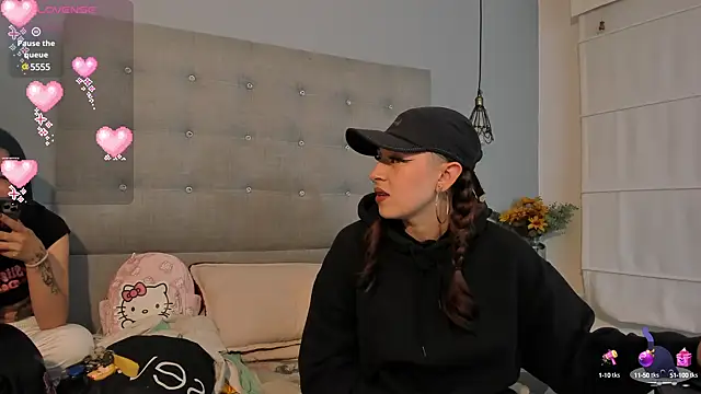 Snapshot of Zowi_Hottiee chatting on 10, 12, 2024 Zowi Hottiee online show from 10, 12, 2024