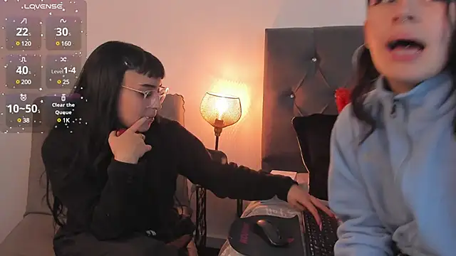 Snapshot of Zowi_Hottiee chatting on 18, 1, 2025 Zowi Hottiee online show from 18, 1, 2025