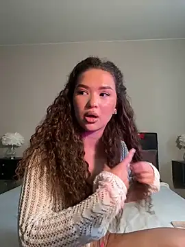 Denise Garciia online show from 22, 2, 2025