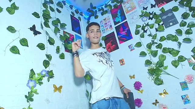 Snapshot of stevan1855 chatting on 29, 3, 2026 stevan1855 online show from 29, 3, 2026