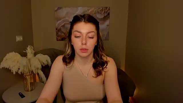 MollyMeltorr online show from 2, 2, 2026