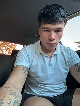 Snapshot of Logan_smith1 chatting on 9, 8, 2026 Logan smith1 online show from 9, 8, 2026