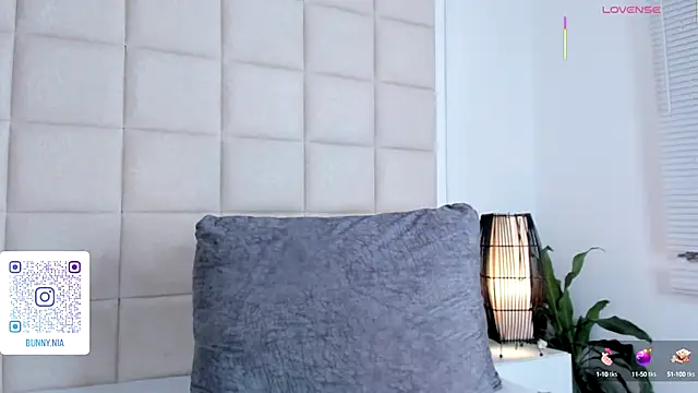 Snapshot of Nia_Bunny chatting on 1, 10, 2025 Nia Bunny online show from 1, 10, 2025