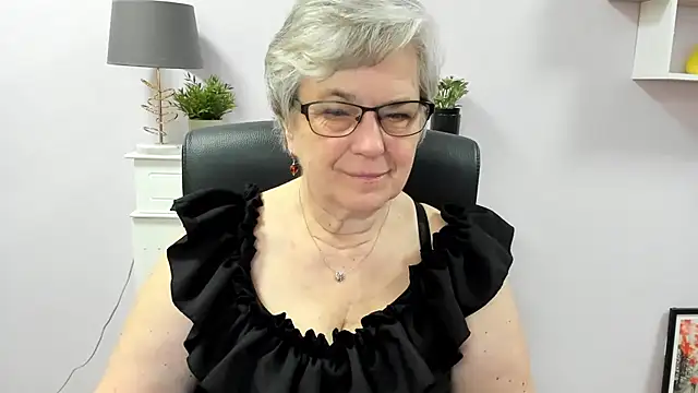 IrisDream online show from 8, 5, 2026