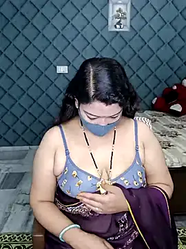 Snapshot of Cute-Raashii chatting on 3, 3, 2025 Cute-Raashii online show from 3, 3, 2025