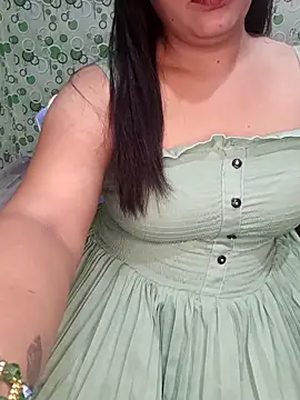 Snapshot of Cute-Raashii chatting on 23, 9, 2025 Cute-Raashii online show from 23, 9, 2025