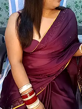 Snapshot of Cute-Raashii chatting on 11, 10, 2025 Cute-Raashii online show from 11, 10, 2025