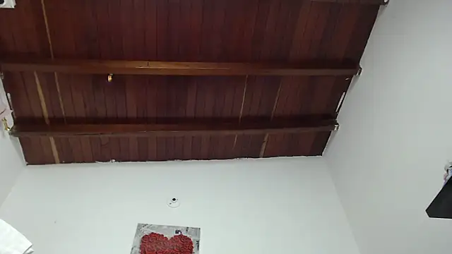 Snapshot of Angelinna_Milf chatting on 15, 10, 2025 Angelinna Milf online show from 15, 10, 2025