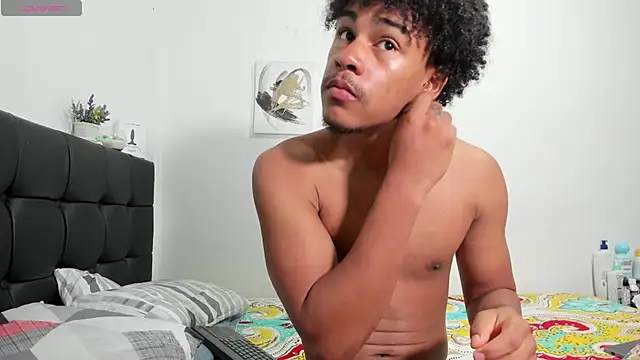 Snapshot of RoddyRich11 chatting on 19, 2, 2025 RoddyRich11 online show from 19, 2, 2025