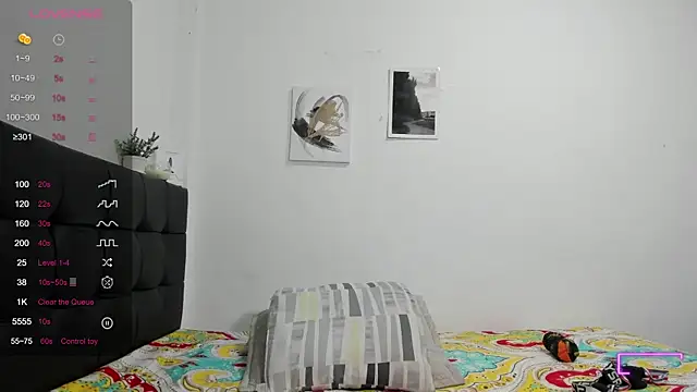 Snapshot of RoddyRich11 chatting on 12, 9, 2025 RoddyRich11 online show from 12, 9, 2025