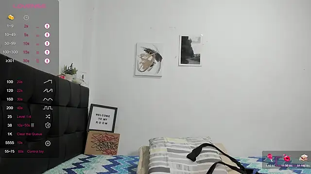 Snapshot of RoddyRich11 chatting on 25, 10, 2025 RoddyRich11 online show from 25, 10, 2025