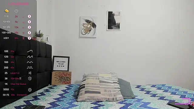 Snapshot of RoddyRich11 chatting on 27, 10, 2025 RoddyRich11 online show from 27, 10, 2025