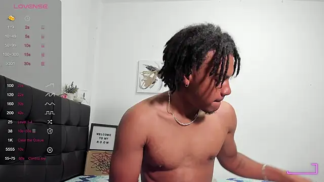 Snapshot of RoddyRich11 chatting on 14, 11, 2025 RoddyRich11 online show from 14, 11, 2025