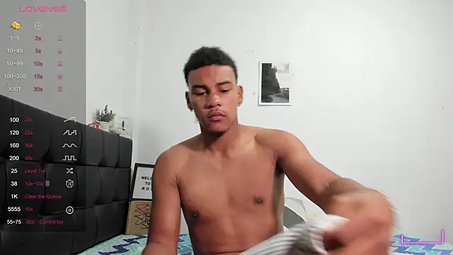 Snapshot of RoddyRich11 chatting on 21, 11, 2025 RoddyRich11 online show from 21, 11, 2025