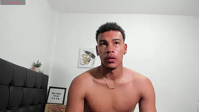 Snapshot of RoddyRich11 chatting on 27, 11, 2025 RoddyRich11 online show from 27, 11, 2025