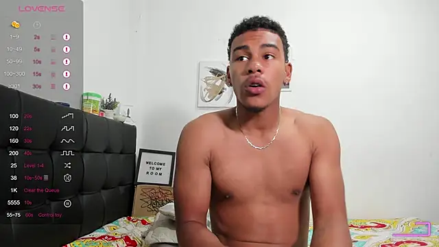 Snapshot of RoddyRich11 chatting on 4, 12, 2025 RoddyRich11 online show from 4, 12, 2025